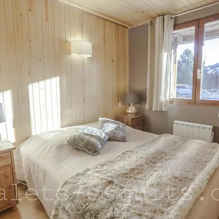 Pistes 5 Mn A Pied, Quartier Calme Pres De Piece Repas Et Salon 40 M2 Chalet Bolquere