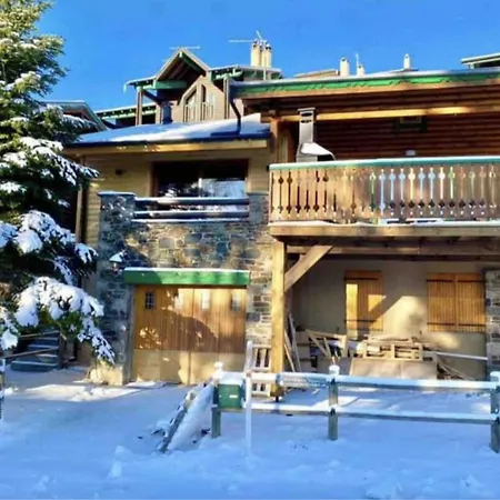 Pistes 5 Mn A Pied, Quartier Calme Pres De Piece Repas Et Salon 40 M2 Chalet Bolquere