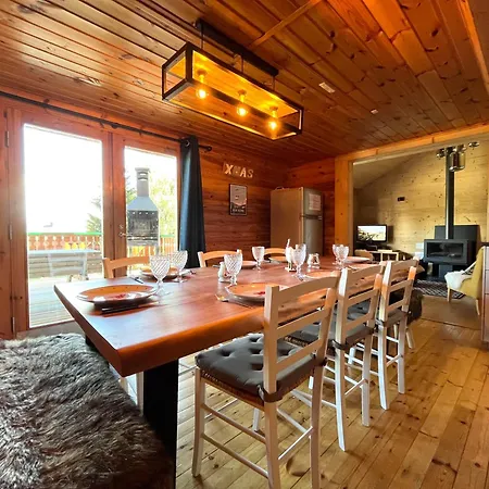Pistes 5 Mn A Pied, Quartier Calme Pres De Piece Repas Et Salon 40 M2 Chalet
