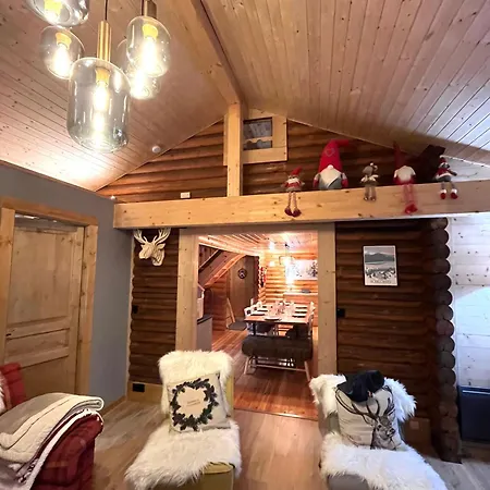 Pistes 5 Mn A Pied, Quartier Calme Pres De Piece Repas Et Salon 40 M2 Chalet Bolquere