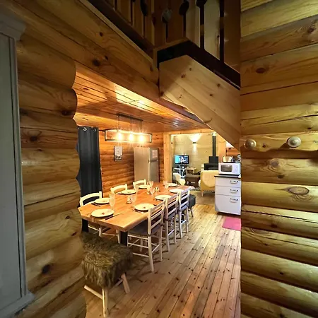 Chalet Pistes 5 Mn A Pied, Quartier Calme Pres De Piece Repas Et Salon 40 M2 Bolquere